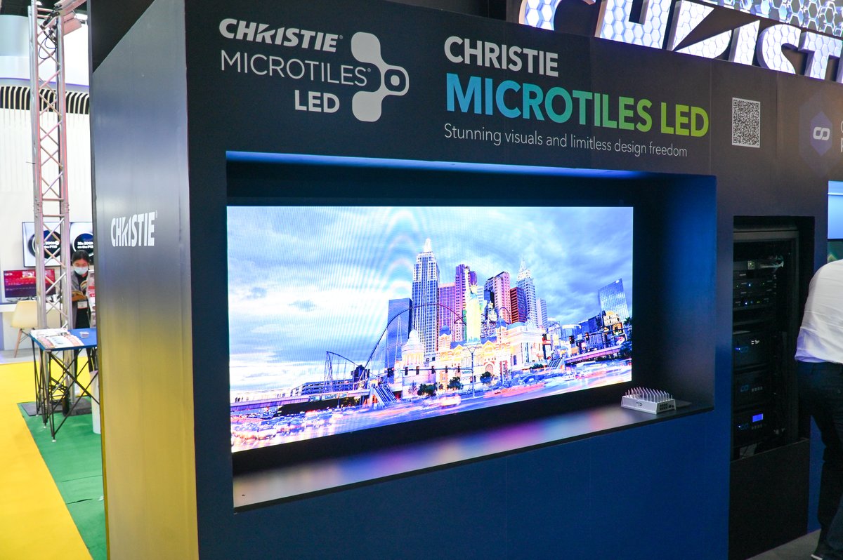 Christie_ProAV's tweet image. When you want a high impact #videowall - Christie has everything you need! From LED and LCD displays, to content management tools and fully customizable services and support, we have it all! Talk to us at #InfoCommSEA about our complete solutions or visit: bit.ly/ICSwalls