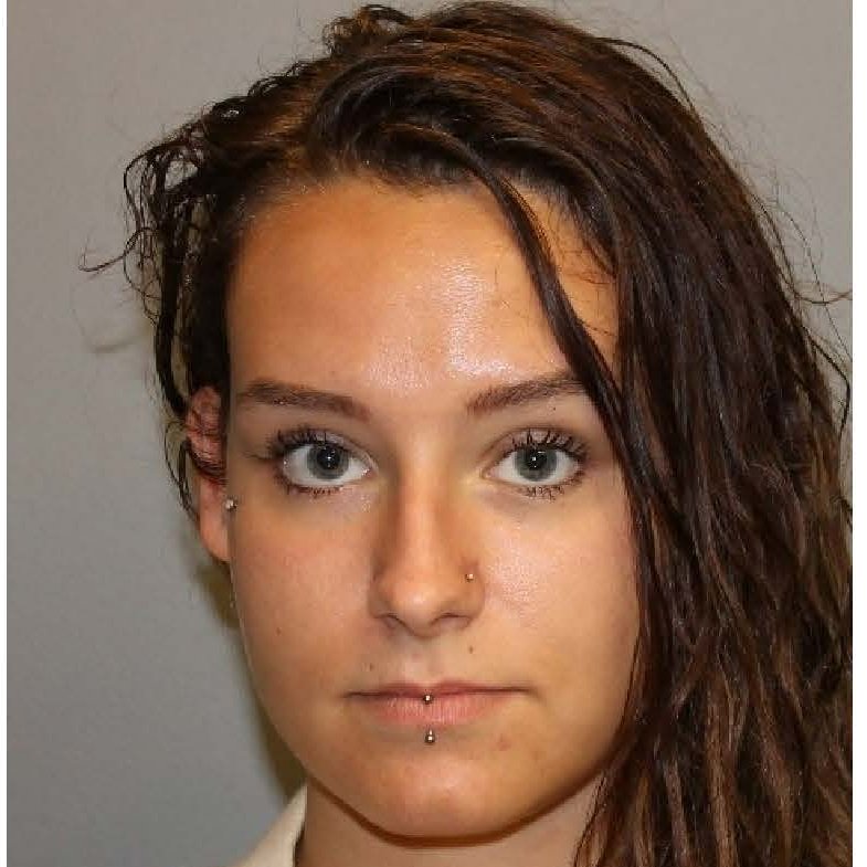 SarahRyanYEG's tweet photo. Missing woman in #Grovedale AB area: Kathleen Elizabeth Le Sage (26 y/o). Was last seen on Oct. 27. She's 5'10, 180lbs, long brown hair and blue eyes. RT? https://t.co/senX6IWpNK