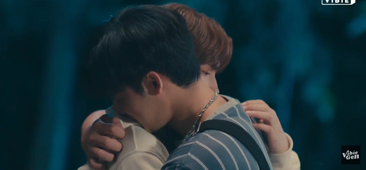 ดีกันสักทีคนดูลุ้นมากปลื้มจับมือกวินแน่นๆนะอย่าคิดปล่อยมืออีกล่ะอบอุ่นง่าา
#GhostHouseEP5