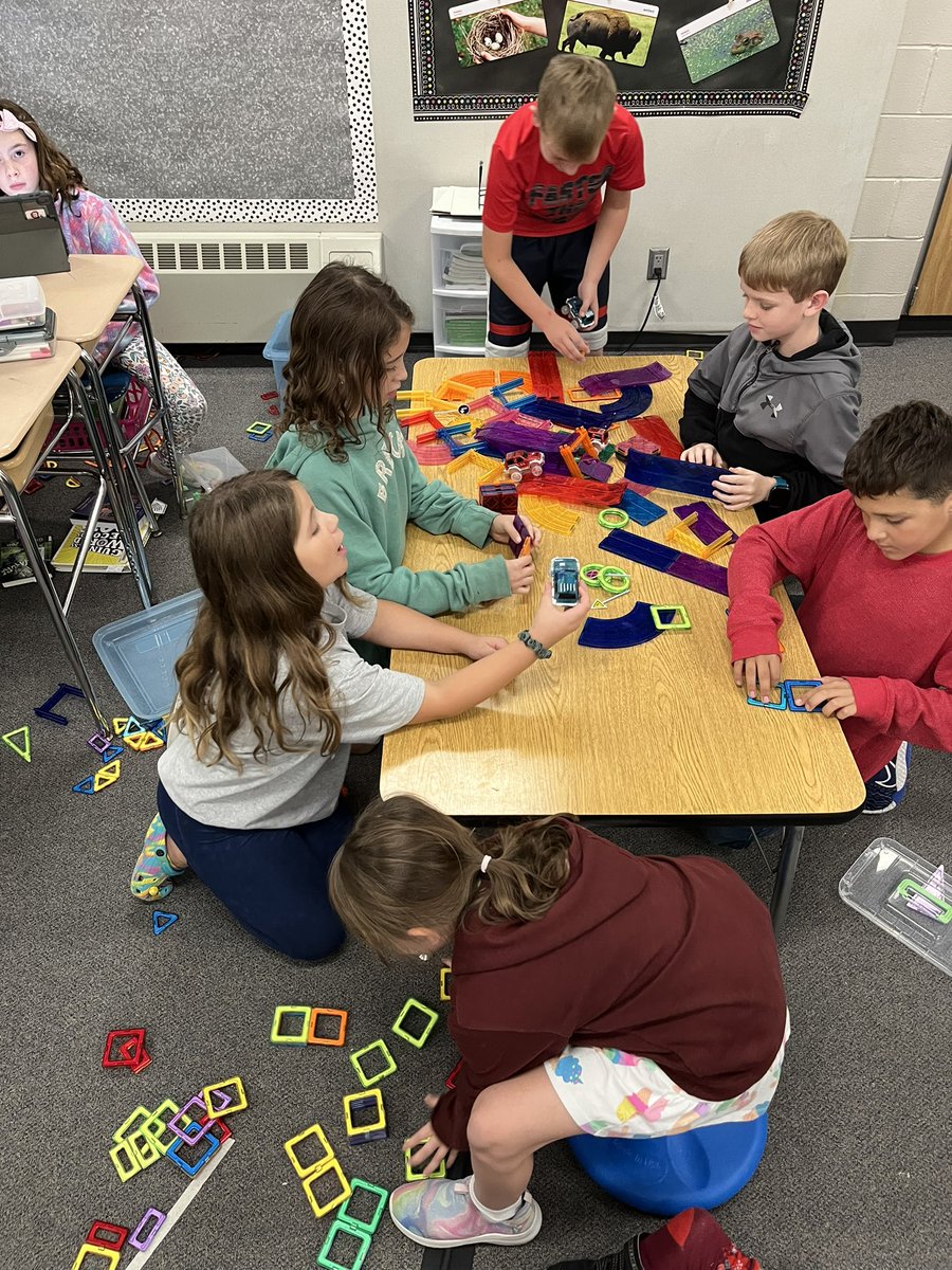 mrs_odoherty's tweet photo. Playing, making messes, and bonding with our classmates 🥰 https://t.co/69ccpTxR7p