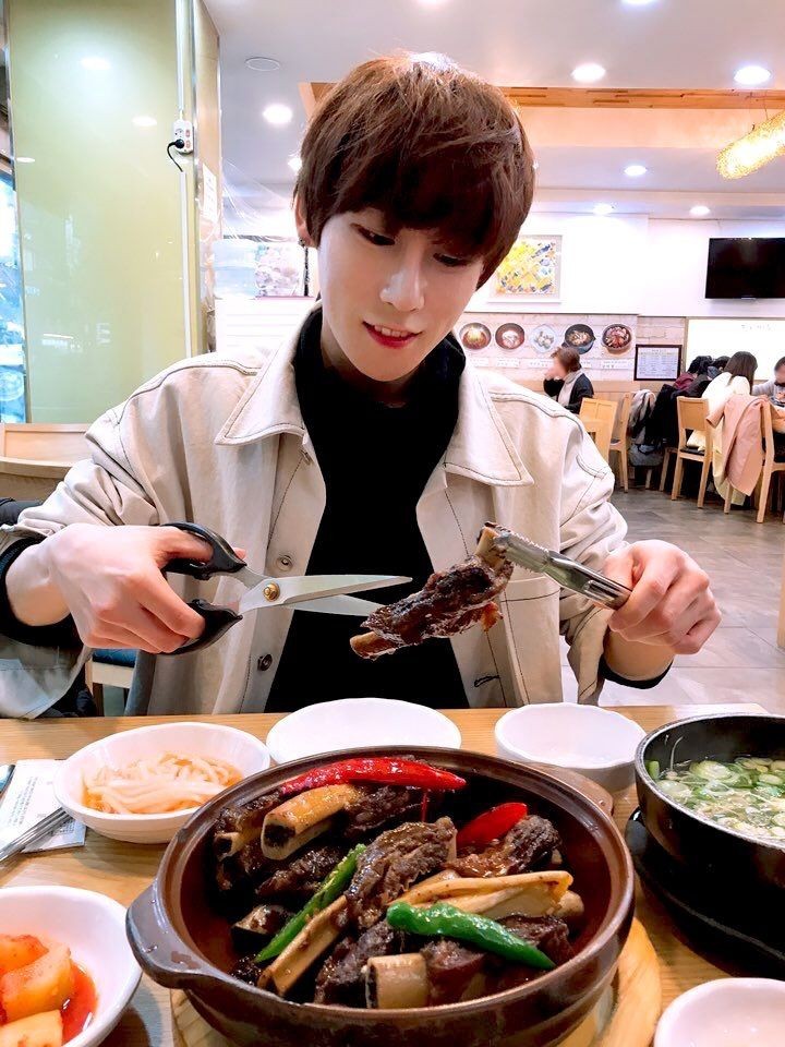 Damunt91's tweet photo. día 401
es noviembre sin tiii 
#D1CE #디원스 #박우담 #WOODAM https://t.co/7prs3wI9rf