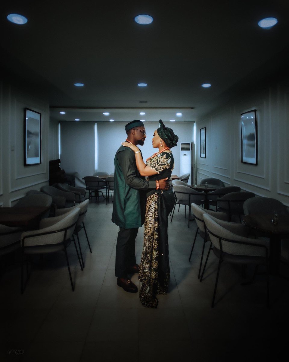 Grinqo_rie's tweet photo. teach me how to love โ ๐๐ค
.
.
.
@bellanaijaweddings @brides
#bellanaijaweddings #weddingforward #explore #explorepage #traditionalwedding #nigerianwedding #twitterweddings #igboamaka #igboweddings #twitter https://t.co/14XNKVrXWS