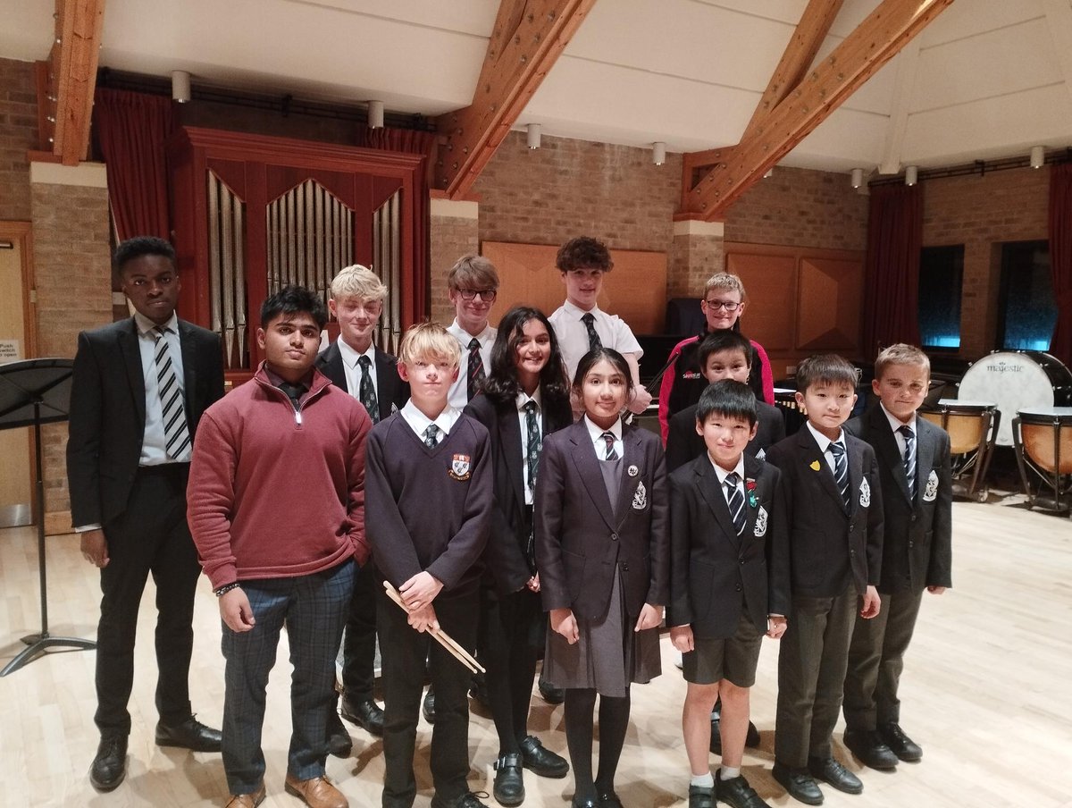 Congratulations to all the guitarists and drummers who performed in tonight's Teatime Concert. It was lovely to see Junior and Senior pupils performing alongside one another, and there was such a variety of repertoire from different musical genres - well done to you all.