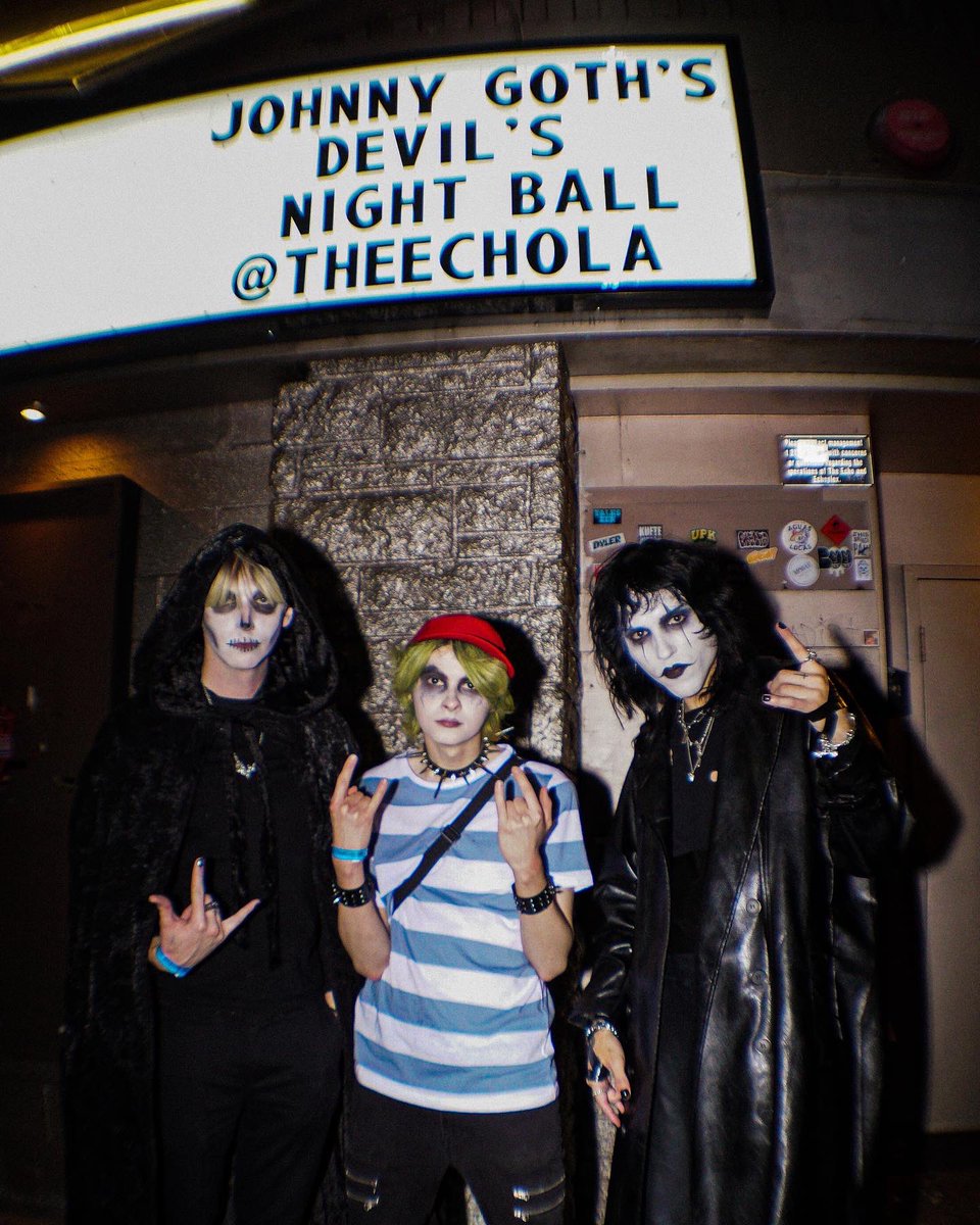 goodgriefmedia's tweet photo. These amazing dudes (@johnny_goth/@bIue_screen/@TinotheWizard) KILLED IT at @TheEchoLA on Sunday. I’m so insanely proud of y’all 🥹 
#johnnygoth #HalloweenEnds #halloween https://t.co/hDYq3ejKUv