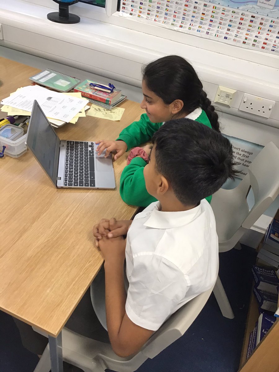 GreenacresYear5's tweet photo. This afternoon, we enjoyed using Natterhub to learn about the negative impact of using technology on our health and well-being. #GPAComputing https://t.co/ALxJ6tBzgv