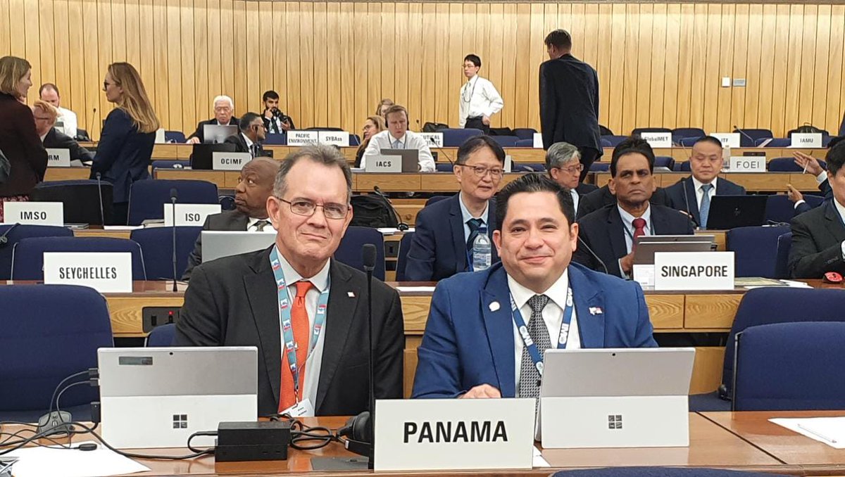 PortalPortuario's tweet photo. Prácticos del Canal de Panamá participan en reuniones del Comité de Seguridad de OMI - https://t.co/08vXb5O0Qe #Panamá #CanaldePanamá #OMI #APCP https://t.co/XCvvDKPvAf