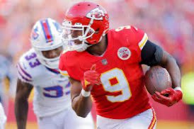 UnderratedNFL's tweet photo. My top choice to look at this week is WR @TeamJuJu from the @Chiefs. The Chiefs are coming off of a bye week. Juju has probably been @PatrickMahomes most reliable WR this season so far. https://t.co/BIBdc5HyxA
