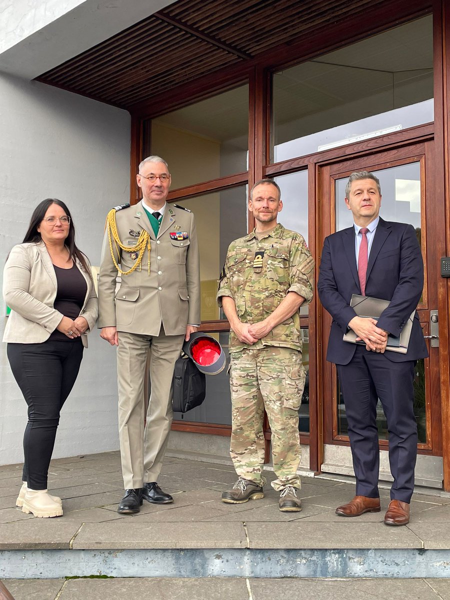 Ambassade de France au Danemark 🇫🇷 (@francedk) on Twitter photo Very rich program today for the 1st visit of <a href="/AmbParisot/">Parisot Christophe</a> in the 🇫🇴 with meetings with PM Bárdur á Steig Nielsen, 🇩🇰 High Commissioner Lene Moyell Johansen, Director <a href="/GunnarHJ/">Gunnar Holm-Jacobsen 🇺🇦</a> from the MFA and the staff of the Joint Arctic command. Thank you all for your insights into 🇨🇵-🇫🇴 issues Very rich program today for the 1st visit of <a href="/AmbParisot/">Parisot Christophe</a> in the 🇫🇴 with meetings with PM Bárdur á Steig Nielsen, 🇩🇰 High Commissioner Lene Moyell Johansen, Director <a href="/GunnarHJ/">Gunnar Holm-Jacobsen 🇺🇦</a> from the MFA and the staff of the Joint Arctic command. Thank you all for your insights into 🇨🇵-🇫🇴 issues