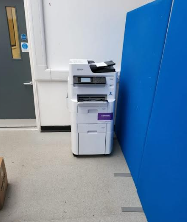 CamelottDigital's tweet photo. What do we have in the office today?
 
This is a copier delivered all the way to a school in WALES! No job is too big or small for us!
  A Happy School = Happy Students :)
 #newcopier #schooldelivery #nojobtoobig #Camelott https://t.co/NO7G6X61mo