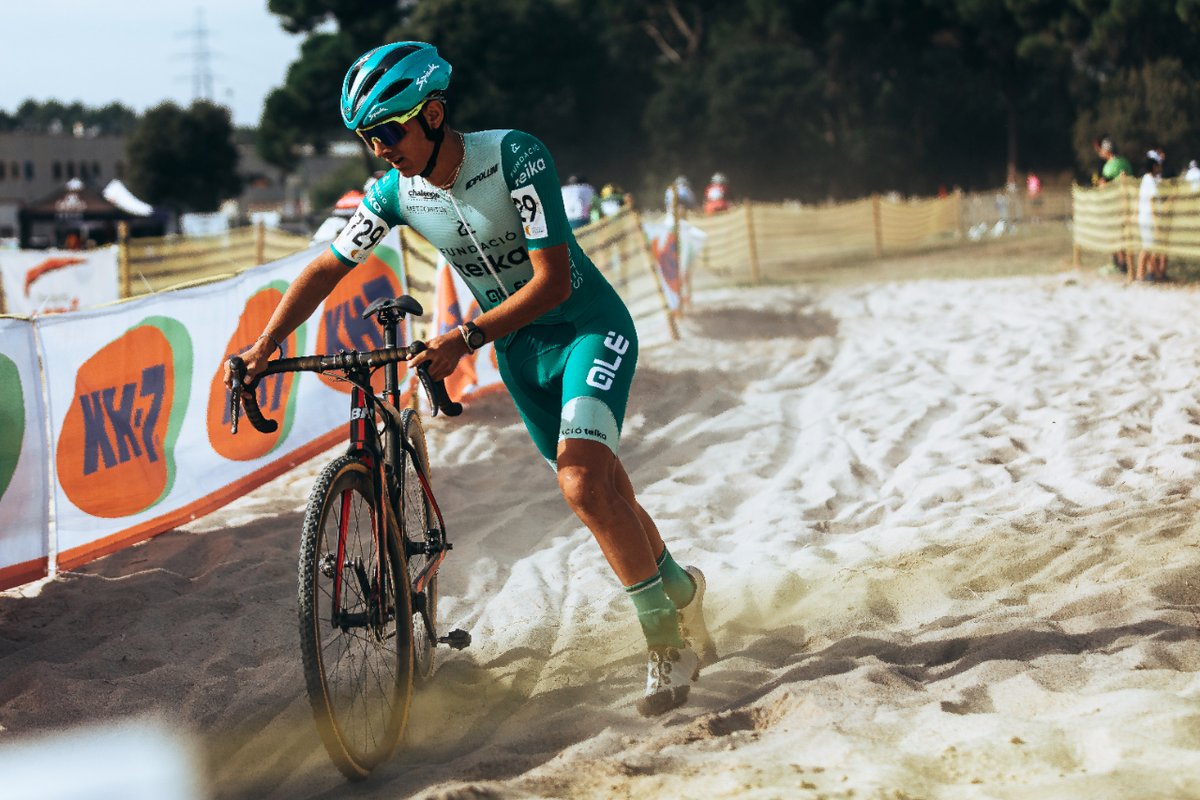 Teika UCI Team tweet media