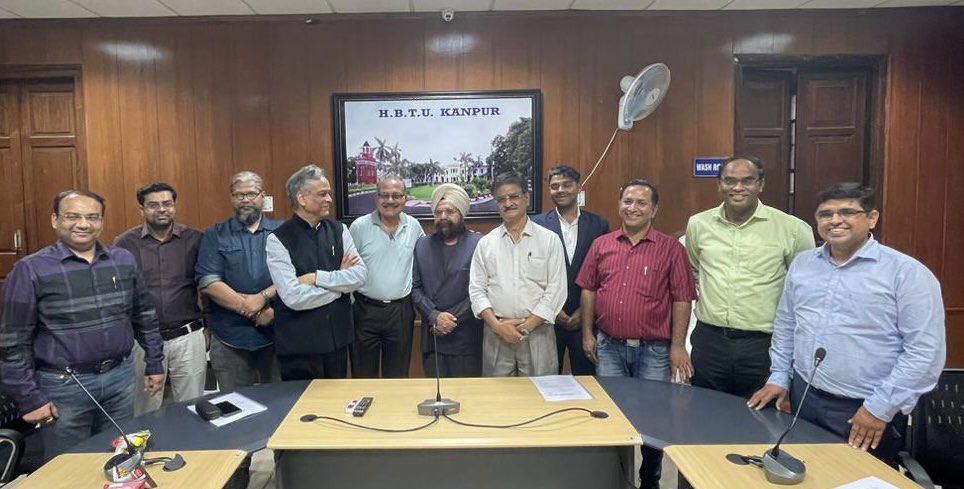 predulive's tweet image. Glad to announce our association with @hbtukanpur to offer high quality Drone workshop and Drone show which consist the #industry driven models such as Nano &amp;amp; hybrid planes and #dronesystem in India’s largest Conclave #Aarambh.

@stpiindia @AshwiniVaishnaw @Rajeev_GoI @arvindtw