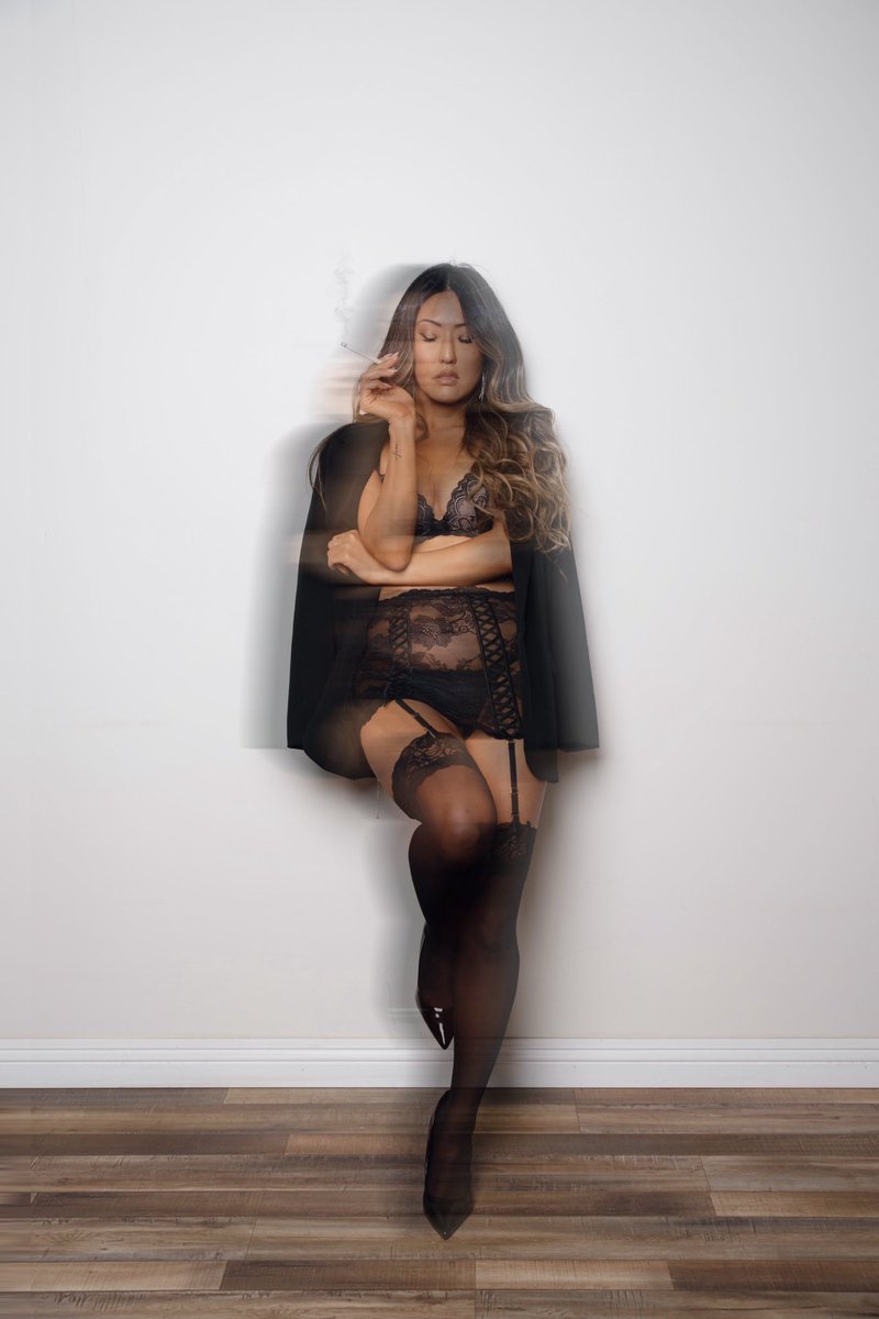 KeiraKang's tweet photo. 𝑰 𝒄𝒐𝒖𝒍𝒅 𝒃𝒆 𝒚𝒐𝒖𝒓 𝒑𝒓𝒊𝒗𝒂𝒕𝒆 𝒘𝒐𝒓𝒌 𝒐𝒇 𝒂𝒓𝒕, 𝒚𝒐𝒖𝒓 𝒎𝒐𝒅𝒆𝒍, 𝒚𝒐𝒖𝒓 𝒎𝒖𝒔𝒆, 𝒂𝒏𝒚𝒕𝒉𝒊𝒏𝒈 𝒚𝒐𝒖 𝒄𝒉𝒐𝒐𝒔𝒆, 𝒚𝒐𝒖 𝒌𝒏𝒐𝒘 𝑰 𝒘𝒐𝒏’𝒕 𝒓𝒆𝒇𝒖𝒔𝒆…

New single headed ya way. 
Stay tuned… 💋

#YOURS 
#KeiraKang https://t.co/SQaQyS0hji