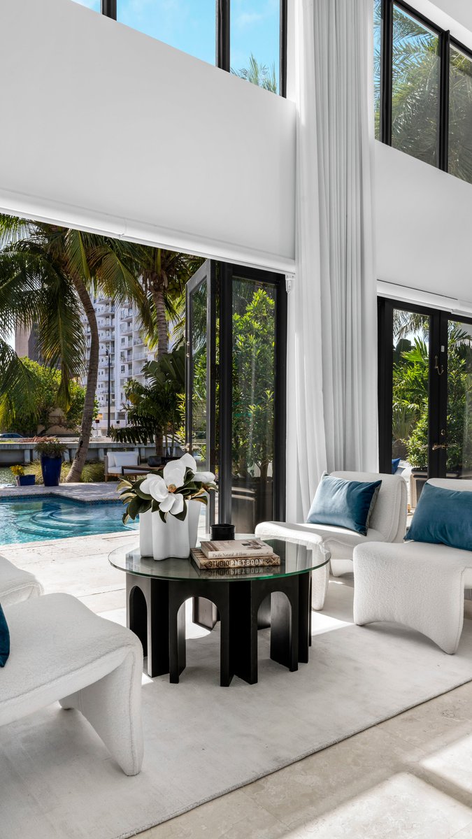 Waterfront estate in Miami Beach, FL 😍

📍 2901 Flamingo Dr
🛏️ 6 Beds
🛁 6 Full+ 2 Half Baths
📏 L/A: 6,392 SF
📐 Lot: 19,847 SF
📏 300 ft of Waterfront
🏊 Oversized Pool
🛥️ Dock w/ Boatlift
2-Car Garage
Guest Villa

💰 Offered at $16,895,000

Contact us at jeri@jerijenkins.com