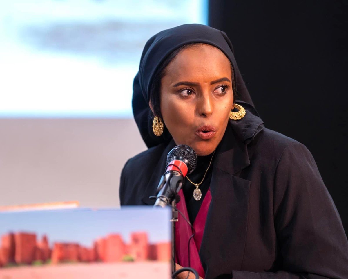 QuraishiMohamed's tweet photo. Thank you @SomaliWeekFest team. Huge thanks to habaryar @Gobannimo. Thank ya'all dears for all these wonderful events. I was SWeekF friend since the first year, and kept watching all those past events some years from Hargeysa, others from Pakistan through #KAYD YouTube channel. https://t.co/rgdwZDUnUI