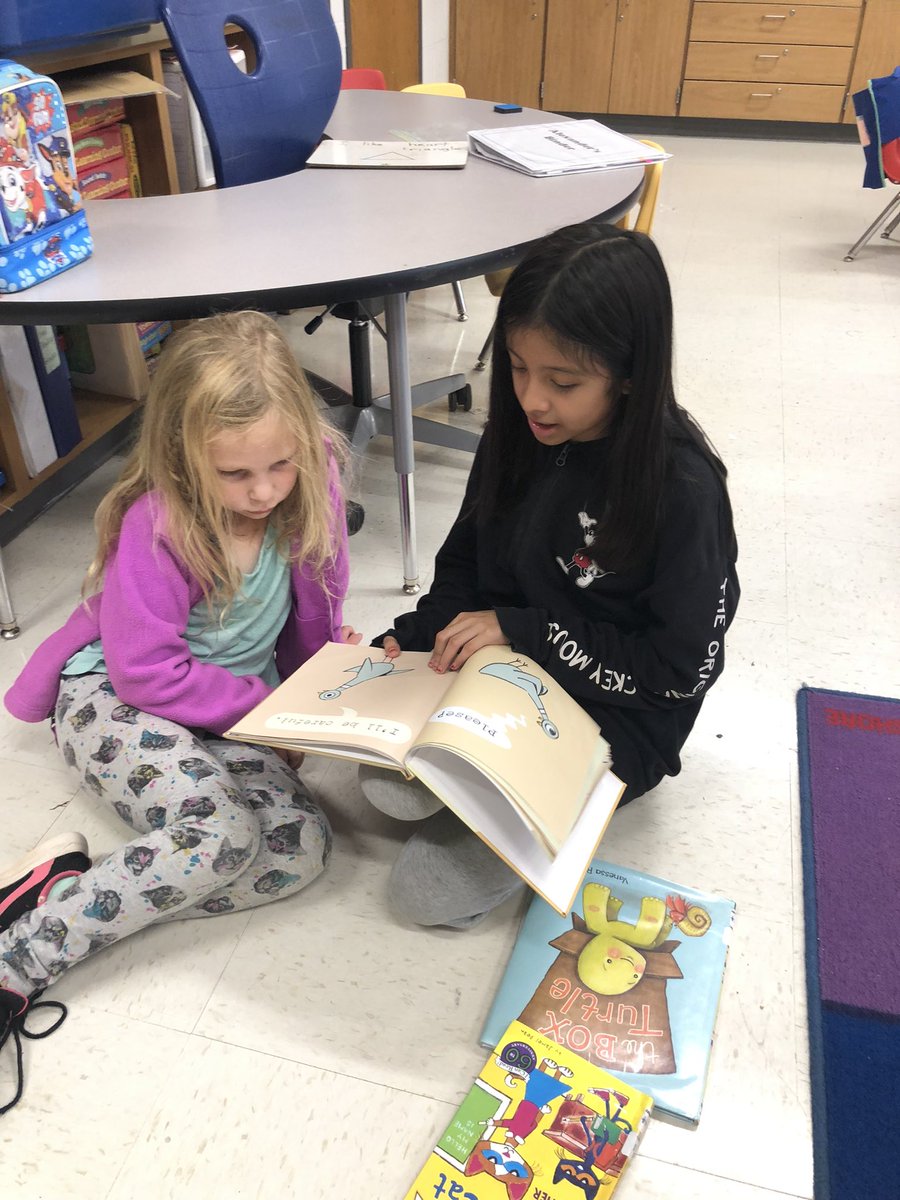 libraryatCES's tweet photo. @CatonsvilleES fourth graders reading to their kindergarten buddy 📚 ❤️ @BCPSLMP #bcpslms https://t.co/E1TWM9Gfen