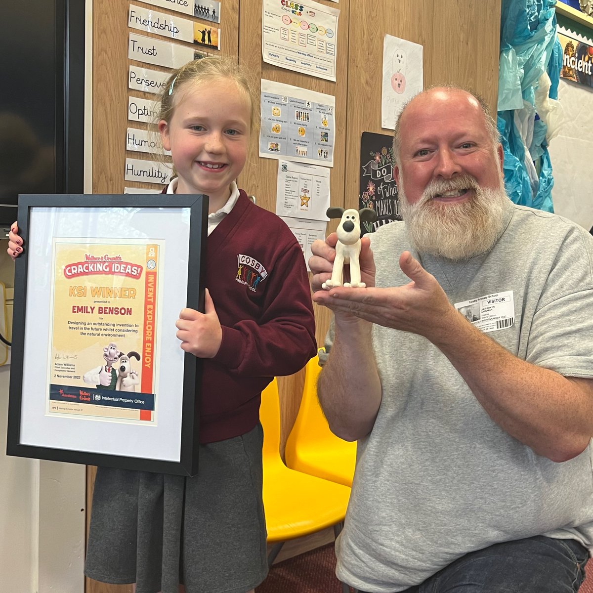 IPOeducation's tweet photo. Emily &amp; her classmates at Cosby Primary School enjoyed an @aardman model making workshop with the talented @jimparkyn today! 

Congratulations again to our KS1 #CrackingIdeas competition winner Emily 🏆 💡

#WallaceandGromit #IPOEducation #UnderstandingIP #CompetitionWinner https://t.co/xU8evXQ8uT
