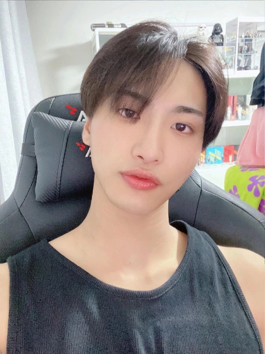 SeonghwaPack's tweet photo. https://t.co/56ux2BAXI7