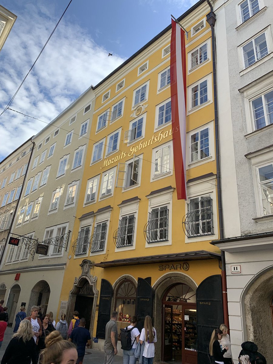 PhilippiRodolfo's tweet photo. Mozart Hause https://t.co/Fp0HSn2kCS