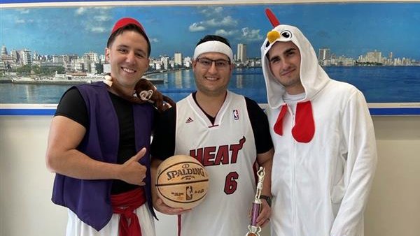 apcte_engineers's tweet photo. To celebrate this Halloween the @CHAcompanies Miami Office had its Annual Spooktacular Halloween Costume Competition. And the winner was 🥁🥁🥁 Alex Leon riding his Velociraptor Daisy. #theCHAway #happyhalloween #officecostumecontest #Halloween. https://t.co/Qf8fS5yykJ
