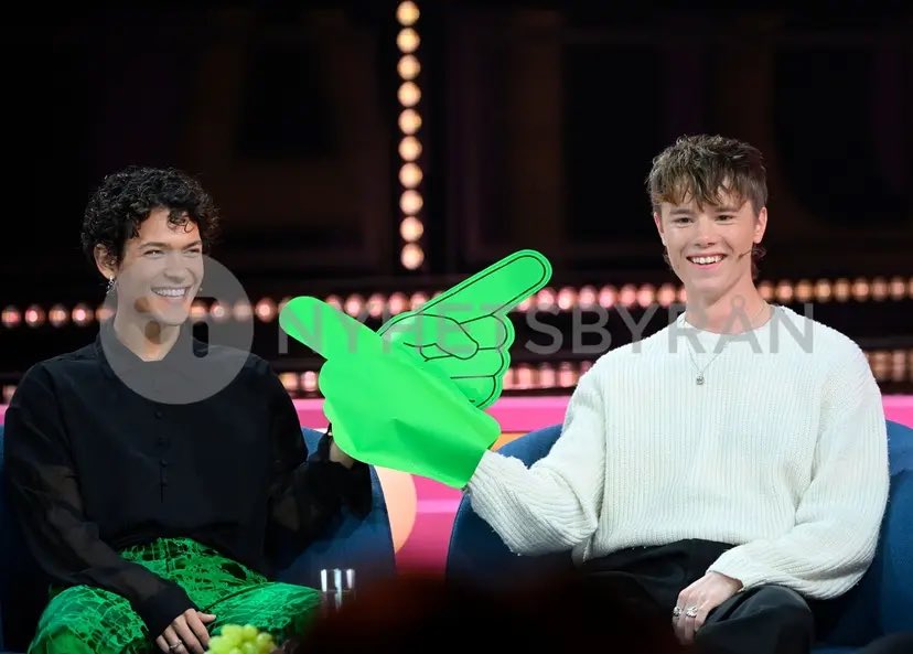 their smiles i'm sobbing 🥹🫶🏼