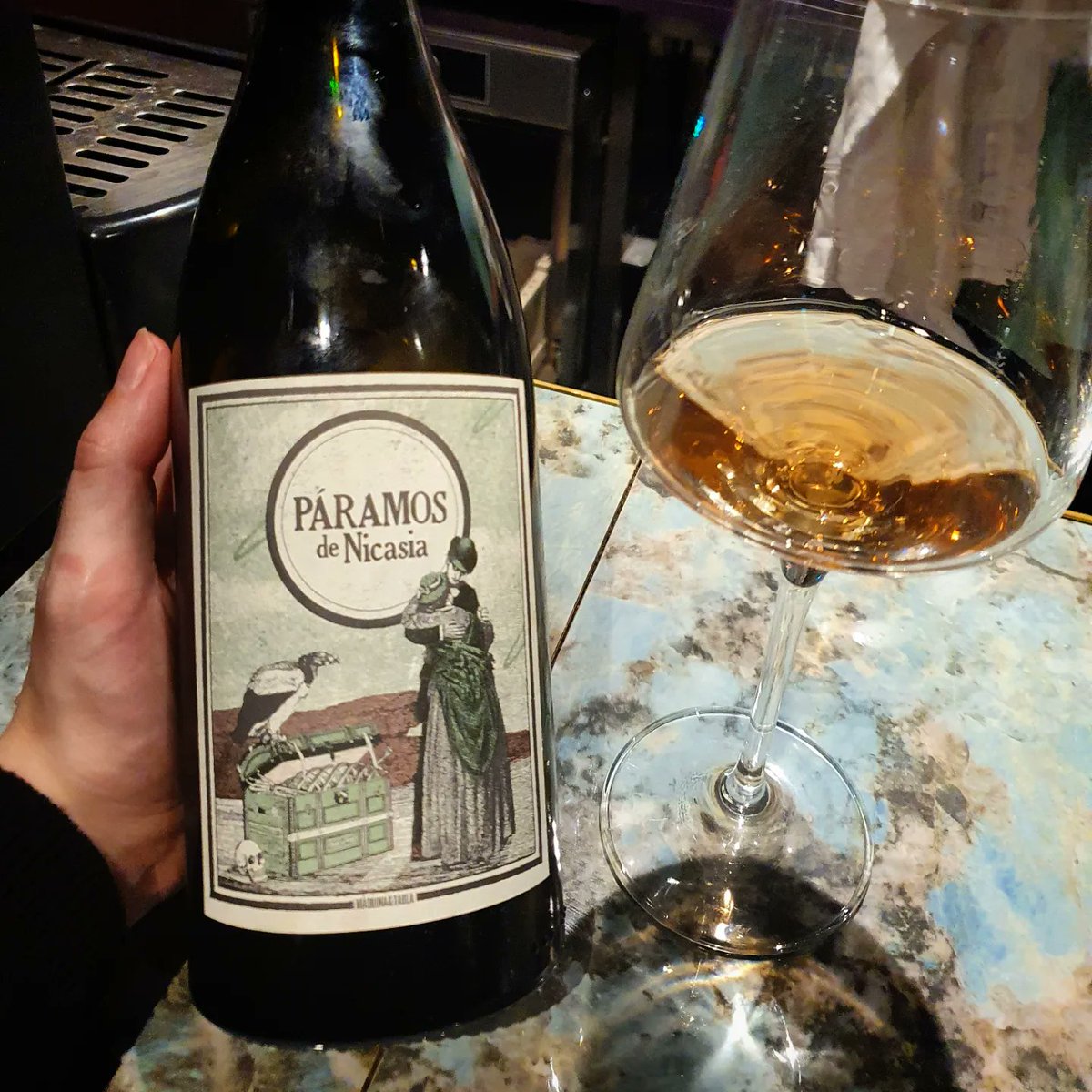 The best night at The Wine Rover Wine and Supper Club's The Witching Hour tasting last Monday!!

Wonderful wines, food and even better company (hence the lack of photos, I was too caught up in all the chats!)

Can't wait for the next tasting on 14th Nov - stay tuned!