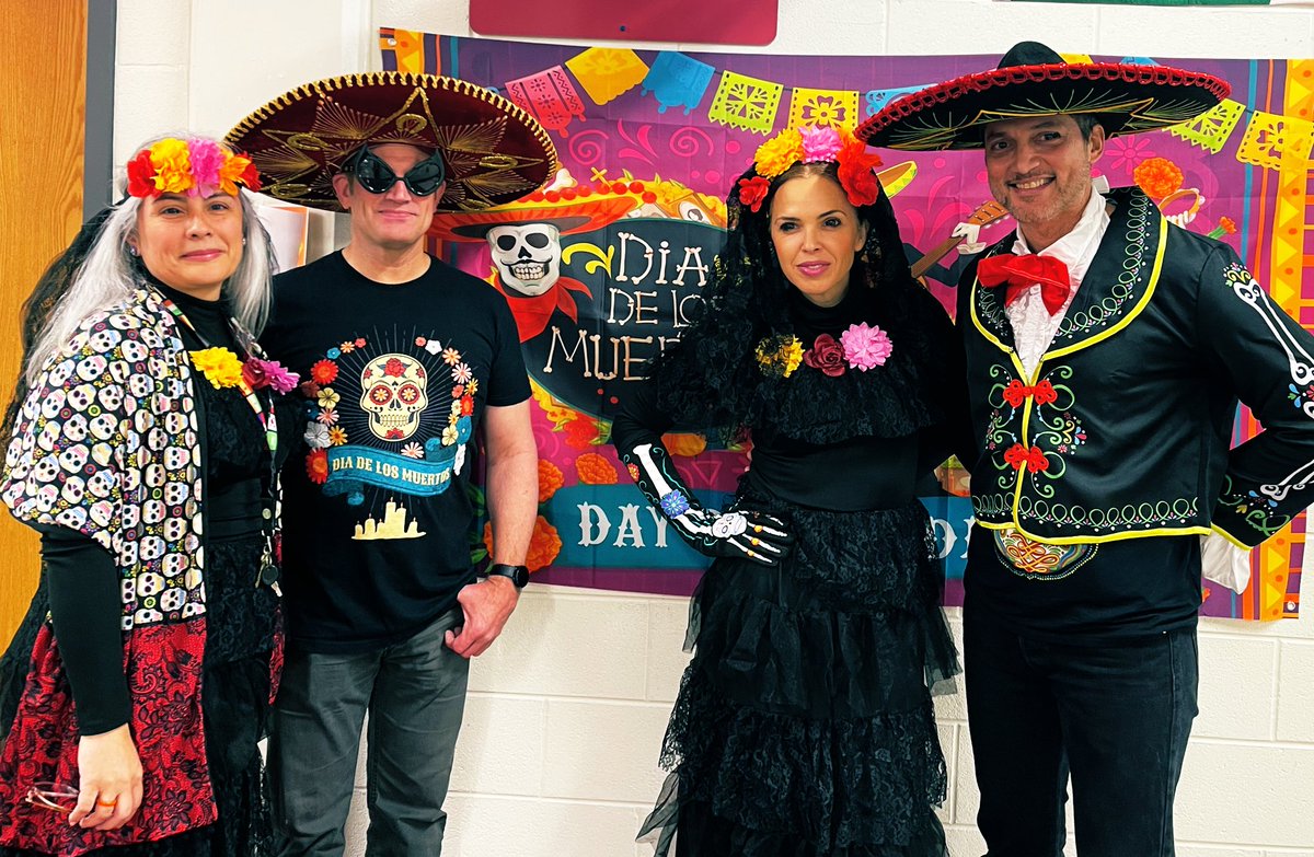SenorLoero's tweet photo. It’s been a greatday celebrating #DiaDeMuertos at @APSMidtown Thanksso much to @thebetsybockman @che_andrews @subtotality  @MsVillalpando1 Midtown PTSO &amp; Ms.Rivera for your support!Kids had a great time learningabout #DayoftheDead 🪁🥳💀❤️
@LilianaOrtegon4 @VDLAGP @APSWorldLang https://t.co/kAwbbRQuXz