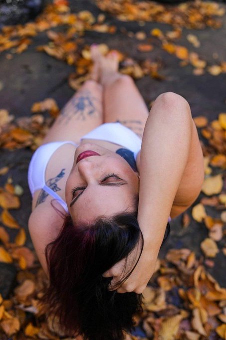 Come subscribe it's free!!! https://t.co/uTiwgj2uHr https://t.co/NXjRQWZLiC