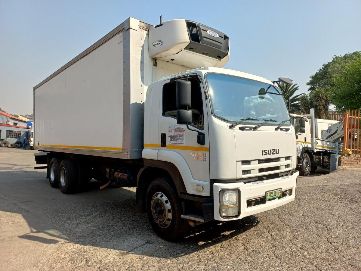 CarmazingSA's tweet photo. 2015 ISUZU FVM 1200 12ton

R599900 excl VAT
R689885 incl VAT

Manual
643 000 Kilometre
2015 ISUZU FVM1200 12TON WITH REFRIGERATED BODY, (STAINLESS STEEL FLOOR) AND CARRIER SUPRA 750 UNIT 
Immaculate condition

Contact The Car Dude on:
0834908382
sales@carmazing.co.za https://t.co/sKM7Z3MwRw