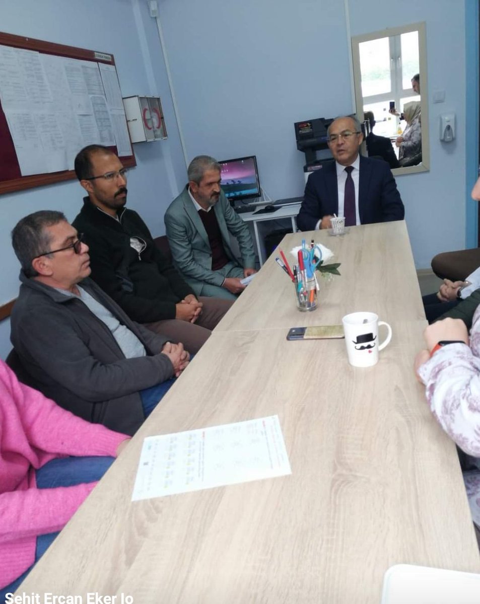 sehitercaneker's tweet photo. İlçe Milli Eğitim Müdürümüz Ergin TAŞTEPE ve Şube Müdürümüz Yunus MERTYÜREK okulumuzu ziyaret ederek okulumuzun fiziki durumunu ve eğitim öğretim çalışmalarını yerinde incelediler. @duzce_mem @tamerkirbac @golyakailcemem @TastepeErgin @KaracaogluIlter https://t.co/z0EodK2FmT
