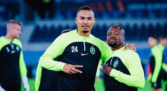 BTekpetey32's tweet photo. The LORD is my stronghold, whom shall I be afraid.Ready for Tomorrow 🙏🙏🙏
#itallaboutjesuschrist🙌😘😘😘 #beliveinyourself #travelingmercies #europeleague #romeitaly #rome🇮🇹 #godisthereason❤️🙏 #belisma #stadiumolimpico #uel https://t.co/gxNhOREnoX