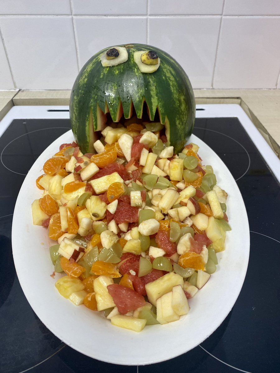 GorebridgeEarly's tweet photo. The children were very excited to try their Halloween fruit salad for snack on Monday morning. This sparked lots of conversations around healthy eating and our favourite foods. 🍉👹 
#teamELC #healthyeating https://t.co/VEMjGUTRvj