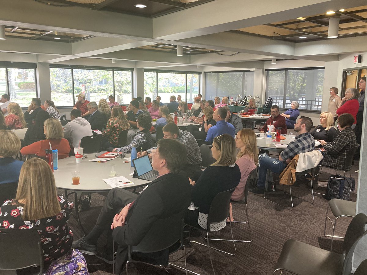 BryanMcDonaldPD's tweet photo. Thanks to @MistyGrandel for sharing the benefits of teaching in a rural school at the UCMO Rural Schools Summit. #ucmoedlead #UCMOCoE https://t.co/gQ0yGpmNPO