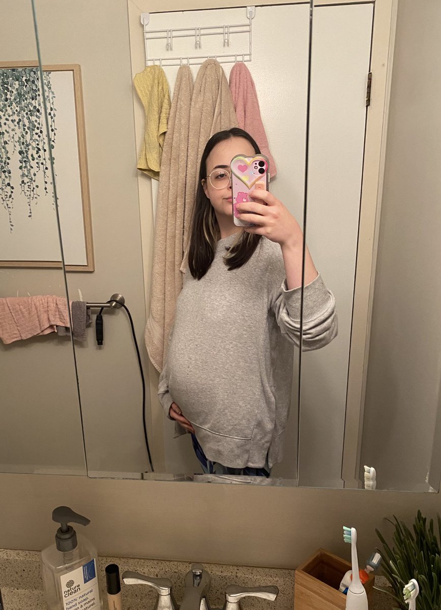 faunafaeirl's tweet photo. i haven’t been able to film or shoot anything this past month and i’m so upset. i’ve been dealing with chronic bloating and constipation significantly the past 3 months. I’m worried i’m going to have to take a break until I can figure out the cause of it 😞 https://t.co/gr4Sc23pqa