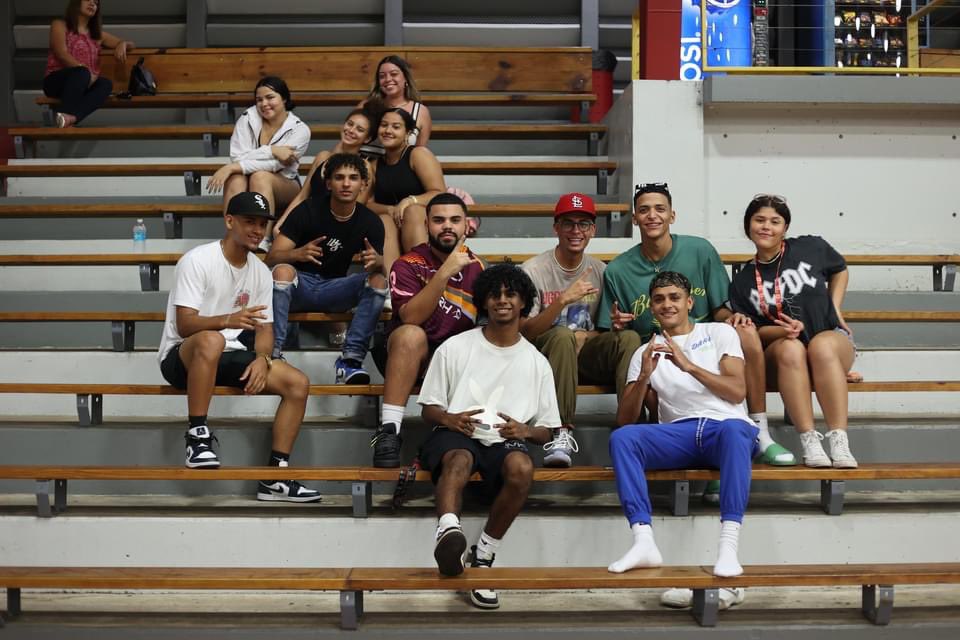 DeportesUprh's tweet photo. 📸: Disfrute de las imágenes capturadas en el partidos de las #BúhasVoleibol que lograron vencer a #UPRC en #LAIVoleibol. 🙌🦉
Hoy continúa la acción deportiva de las #Búhas contra #RUM.
#YoSoyBúho
(Fotos: Alejandro Guzmán) https://t.co/QcmOW6HyFC