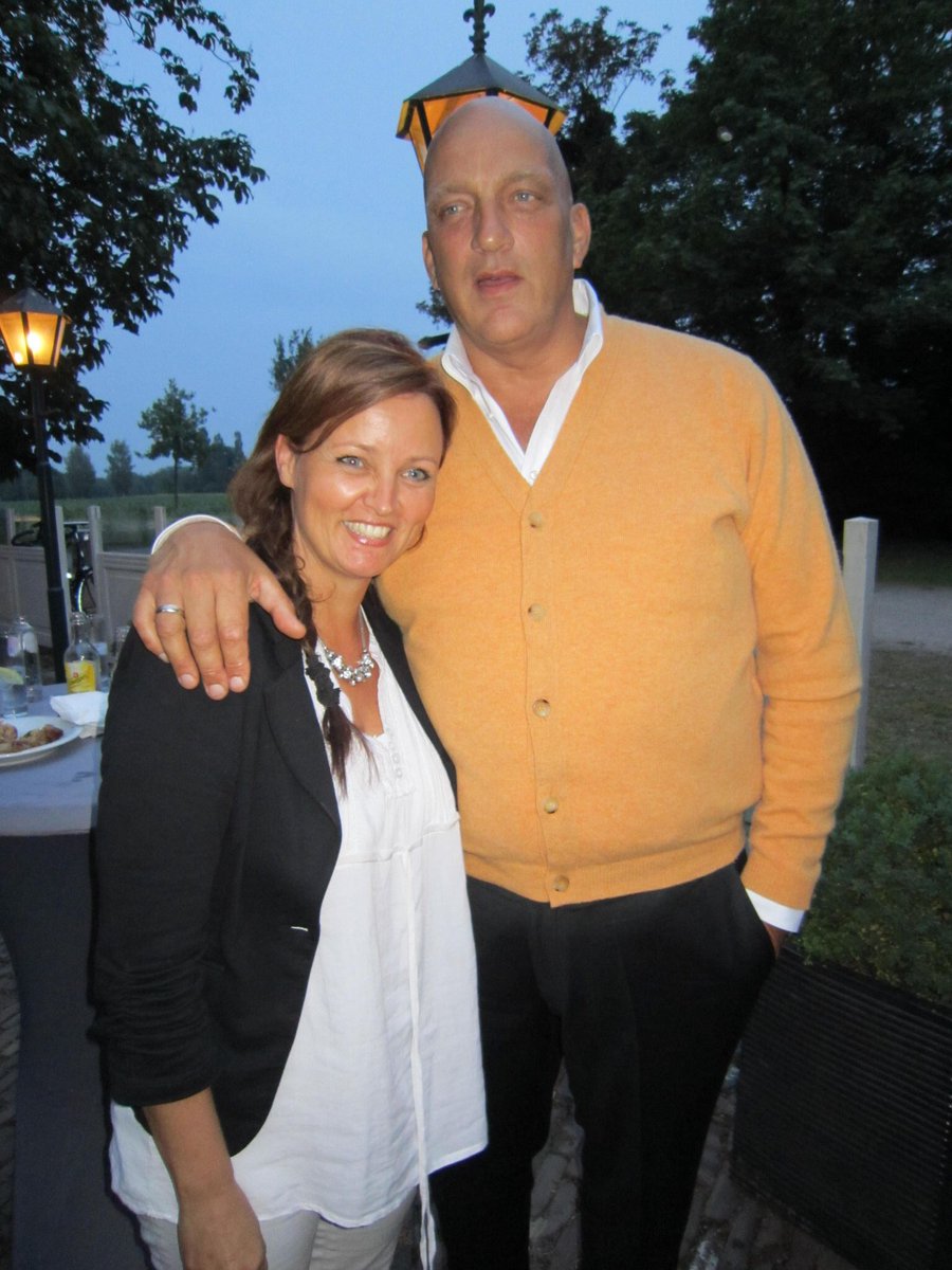 Chanel no 5 tweet media