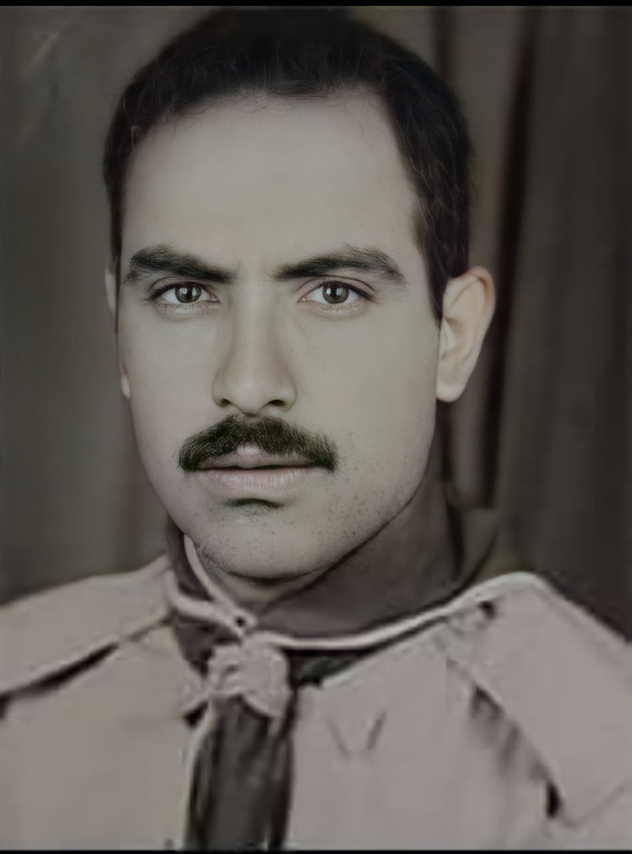 صورة لوالدي ( أحمد الدماس <a href="/ahmed_dammas/">أحمد الدماس</a> )حفظه الله قائدا لمعسكر كشفي على مستوى منطقة الباحة بغابة رغدان عام 1390هجري .من أرشيف الرائد الكشفي الدكتور/علي الحفاشي .ويظهر في الصورة الأستاذ/أحمد عياض الغامدي .