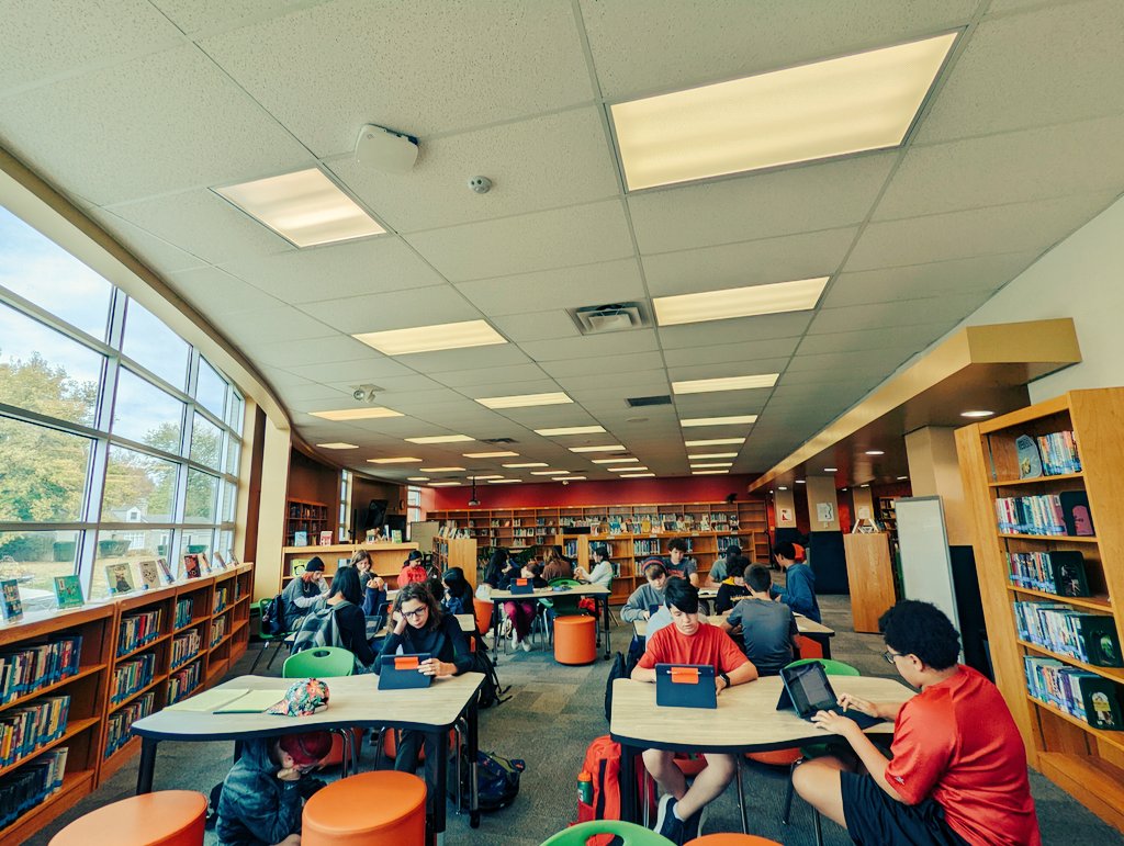 Solid first night of practice!

23 students after school tonight to start our 5th <a href="/speechanddebate/">National Speech & Debate Association</a> season. Another 10-15 coming in next week.

Awesome, awesome numbers for <a href="/NGMSgators/">Northgate Gators</a>!