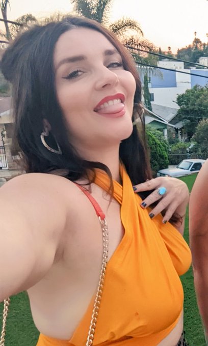 I just added 1/2 HR option to my NYC tour...come get a lil' taste. (I know my rates are high for some<a href="/tag/askfirst"class="tags"><span>#askfirst</span></a>