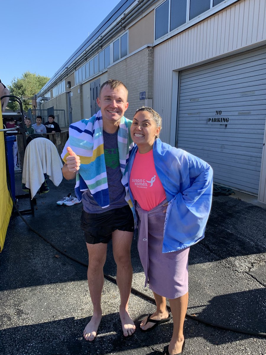 PeircePride's tweet photo. Who else would agree to go into a dunk tank in November? Thank you Mr. Nolen and Mrs. Phethean! https://t.co/hpM8zt6TPu