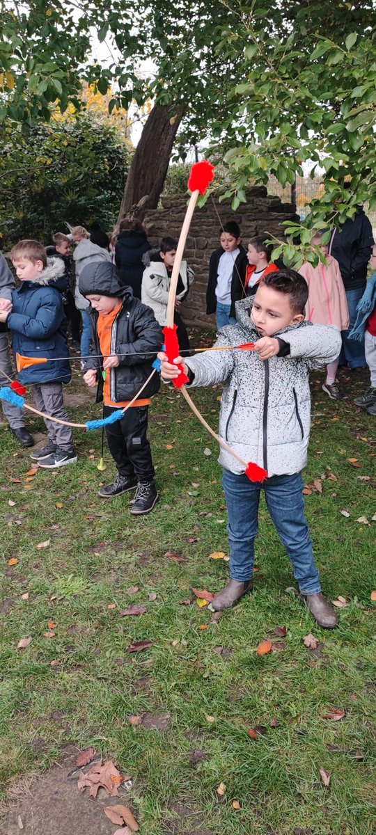 HatchellWood's tweet photo. Year 3 have had a fantastic Stone Age day @SheffManorLodge Activities included: spear making, animal hunting and fire making role play, shelter building and cave painting in the dark https://t.co/EBPeX2FaQy
