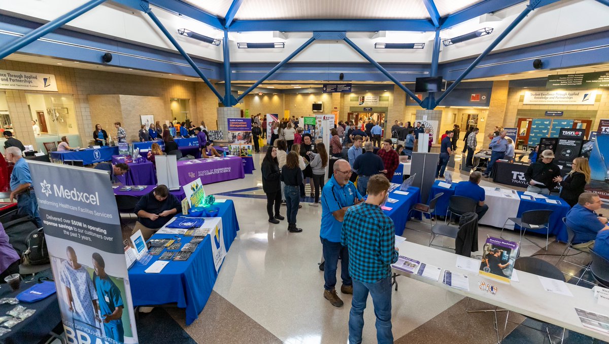 EVSC1's tweet photo. Students at @SICTC got a chance to talk with many local area employers at their Career Fair today. What a great opportunity! https://t.co/Hte2F1zJXd