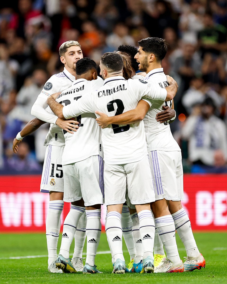 realmadrid's tweet photo. 🗣 ¡¡¡CÓMO NO TE VOY A QUEREEEEEEEEER!!! 🤍🤍🤍 https://t.co/Fv633gGIbN