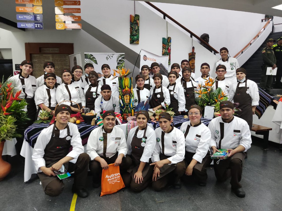 ICCOLatam's tweet photo. Llevamos la chagra a la ciudad durante el evento Putumayo lugar de reconciliación y esperanza, donde #AnfitrionesParaLaPaz y #Manqa se lucieron con un catering lleno de identidad. Gracias @UEenColombia
#ElPutumayoEs Diversidad y sabores andino- amazónicos https://t.co/ysCeHNP3m5