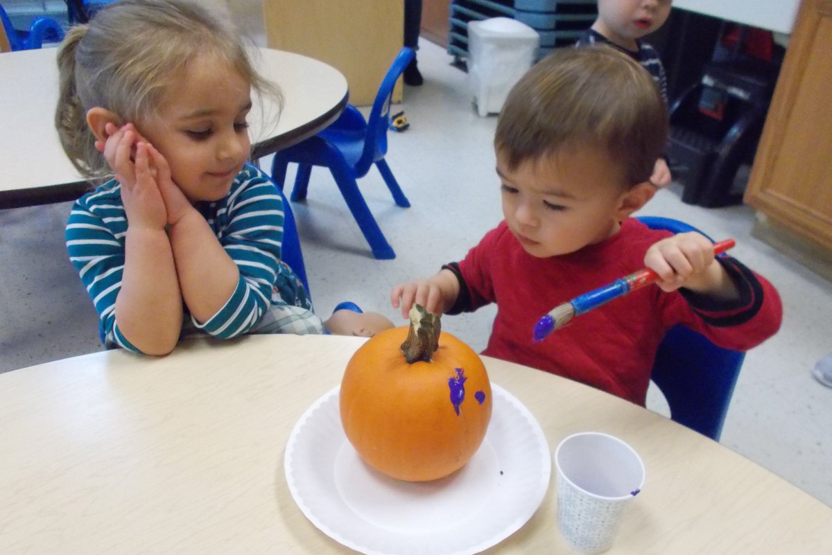 MLCDS_NJ's tweet photo. Halloween Parade and festivities at MLCDS! https://t.co/bROVrbB7Hk