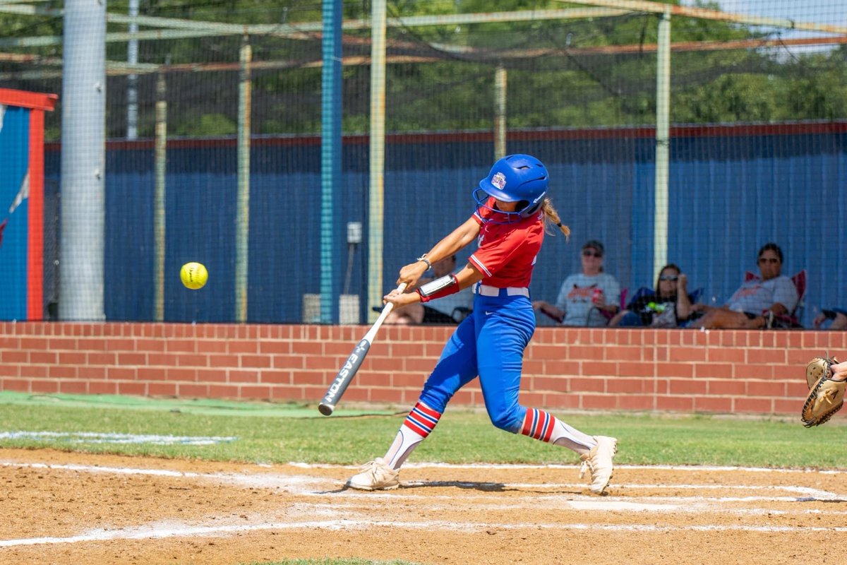 Congratulations to Durant Lady Lions senior Riley Kaler named as a utility outfielder on the Large East All State softball team made up of the best players in Class 5A and 6A!