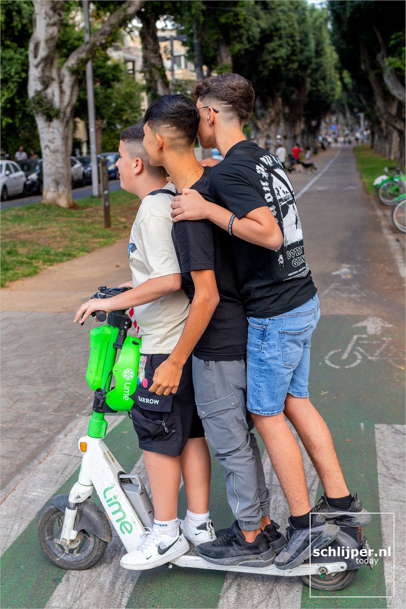 Shared mobility

01 11 2022 10:46 #TelAviv #limescooter @limebike #korkinet #mobilityTLV