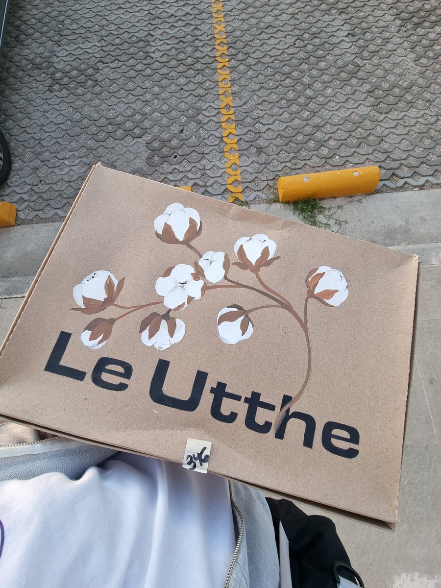 emmawildrose's tweet photo. Me llegó un regalito de la nueva campaña eco #LutR3 🌿🤍🥰 https://t.co/hsdjJQZ633 https://t.co/JIvMWSPvwH