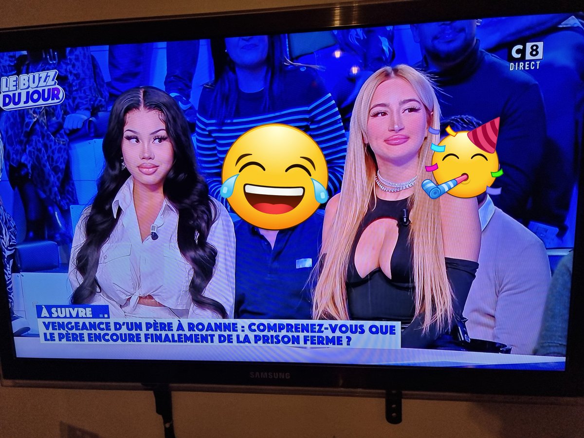 #TPMP il faut leur apprendre la vrais vie fille (pas le noveau intellectuelle d'une femme "je m'en fous") et pas les laisser faire le buzz 
J'ai peur pour ma fille de 8 ans quelle voie ça à la 📺 

Desoler mais c'est déplacé comme tenue.