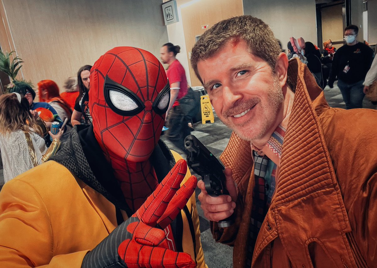 MonctonSpidey's tweet image. I haven’t seen #FoxLidstone since @Geequinox of 2018, was really great to see you again! #HalCon2022 🤘🏻