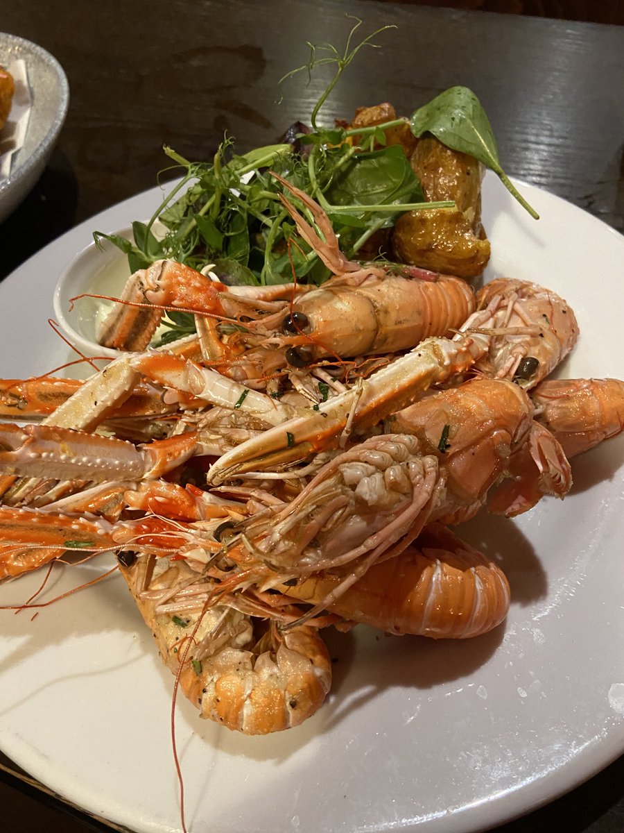 KitchenMaine's tweet photo. Delicious langoustines in Ullapool #shellfish #Scottishproduce #Scotland https://t.co/rSIwdsUYZX